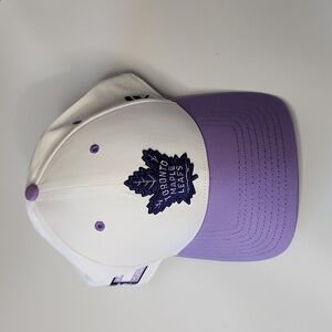 Toronto Maple Leaf NHL Adjustable Hat Hockey Fights Cancer